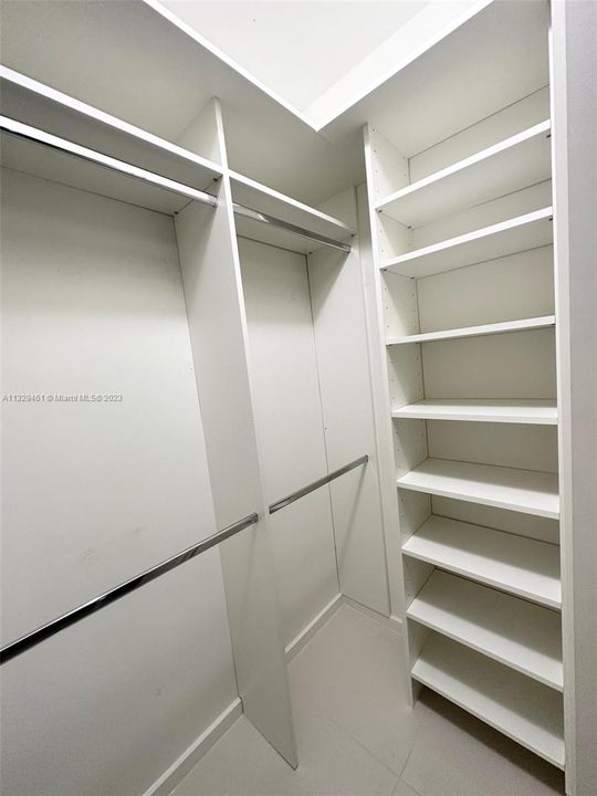 Recientemente alquilado: $4,200 (3 camas, 2 baños, 1557 Pies cuadrados)