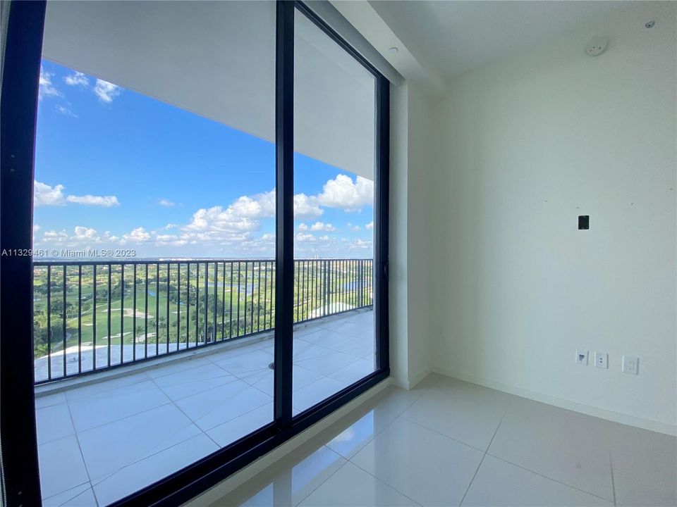 Recientemente alquilado: $4,200 (3 camas, 2 baños, 1557 Pies cuadrados)