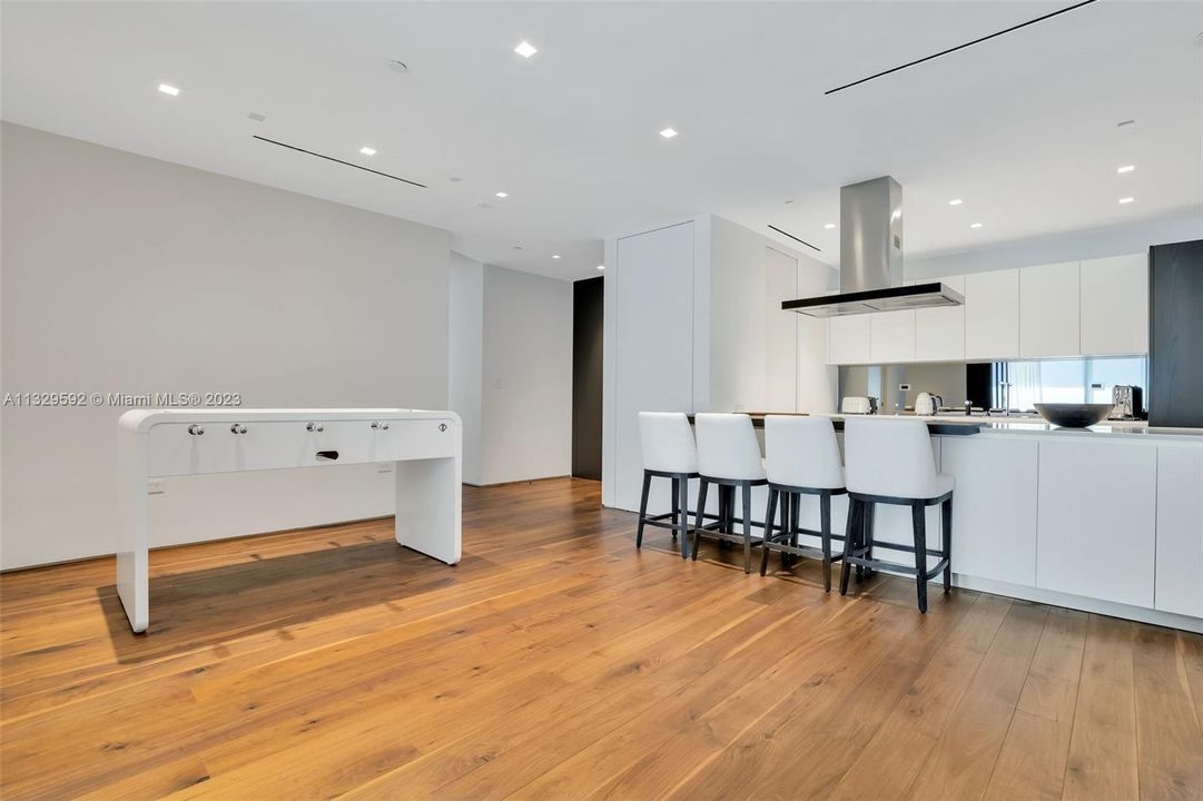 En Renta: $45,000 (3 camas, 3 baños, 2566 Pies cuadrados)