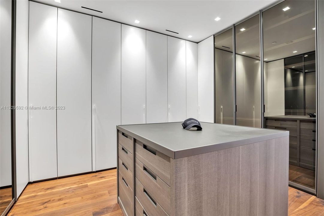 En Renta: $45,000 (3 camas, 3 baños, 2566 Pies cuadrados)