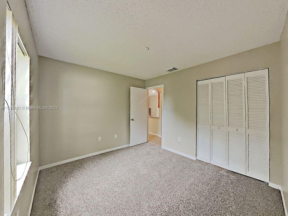 Recently Rented: $3,089 (3 beds, 2 baths, 1552 Square Feet)