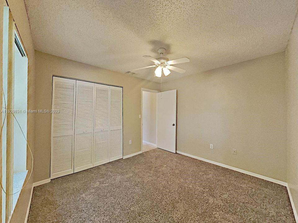 Recently Rented: $3,089 (3 beds, 2 baths, 1552 Square Feet)