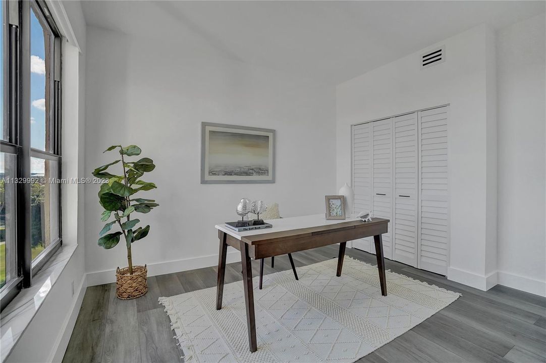 Recently Sold: $799,000 (3 beds, 2 baths, 1823 Square Feet)