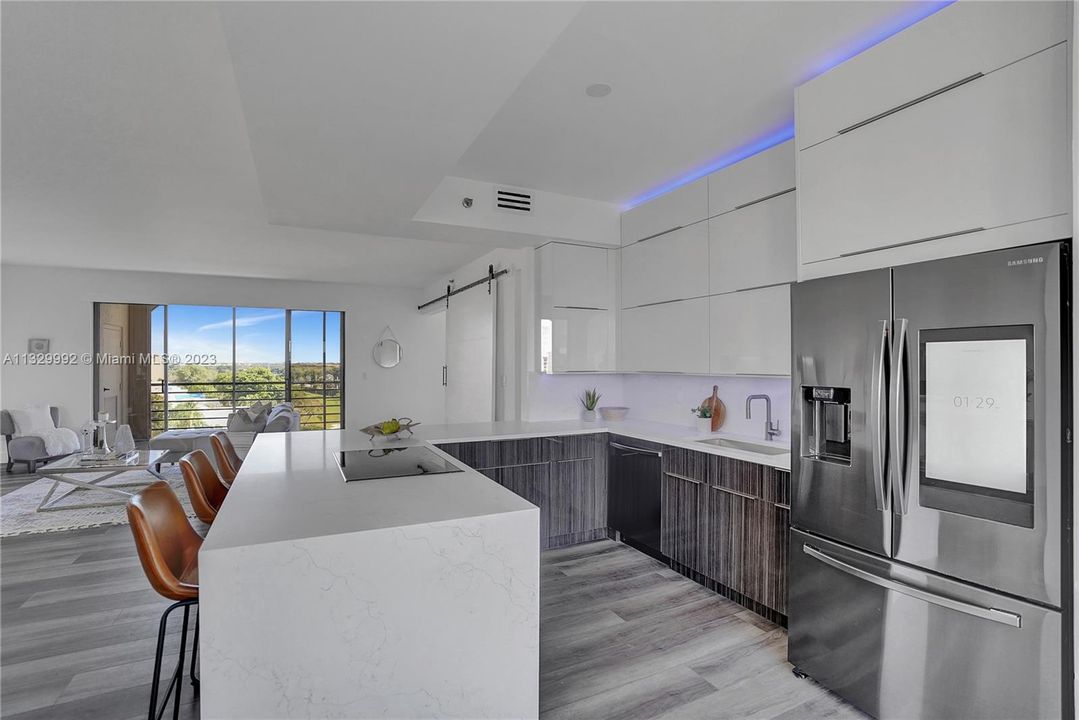 Recently Sold: $799,000 (3 beds, 2 baths, 1823 Square Feet)