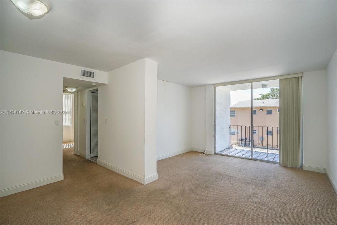 Недавно продано: $165,000 (1 спален, 1 ванн, 779 Квадратных фут)