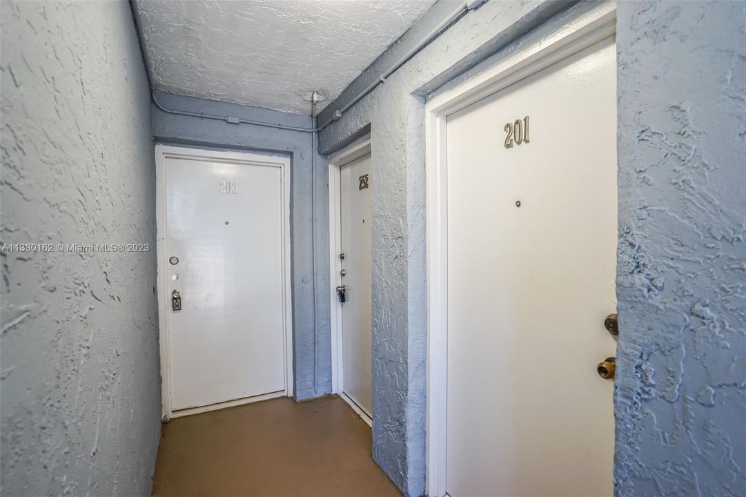 Недавно продано: $165,000 (1 спален, 1 ванн, 779 Квадратных фут)