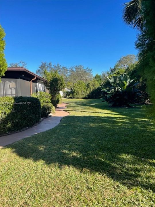 Recently Rented: $1,400 (1 beds, 1 baths, 973 Square Feet)