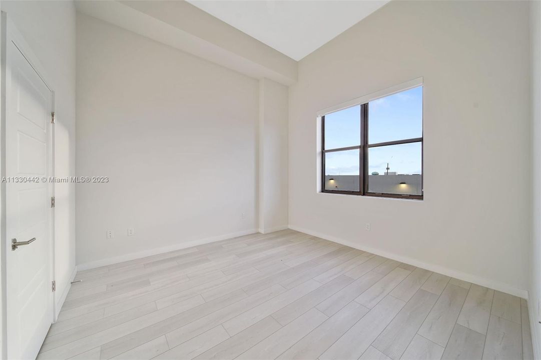 Recently Rented: $2,569 (1 beds, 1 baths, 768 Square Feet)