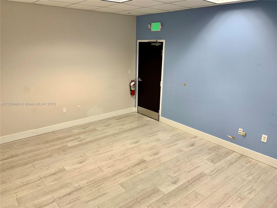 Недавно арендовано: $38 (0 спален, 0 ванн, 0 Квадратных фут)