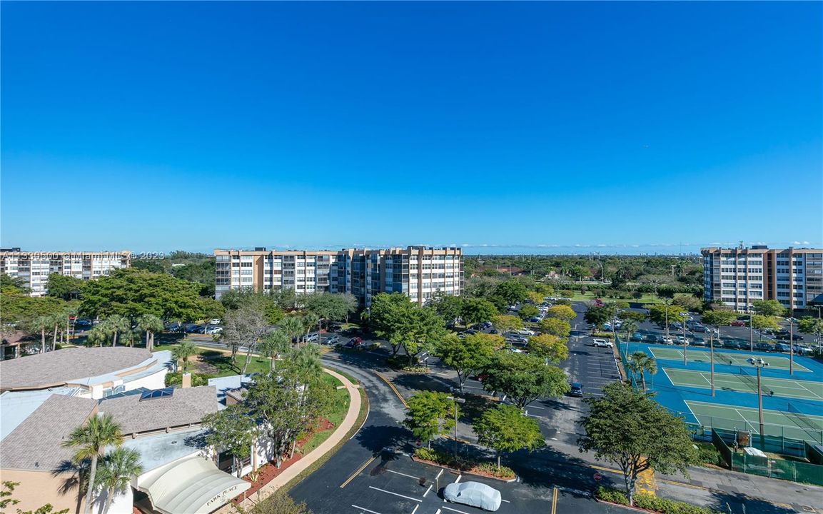 Vendido Recientemente: $219,921 (2 camas, 2 baños, 1120 Pies cuadrados)