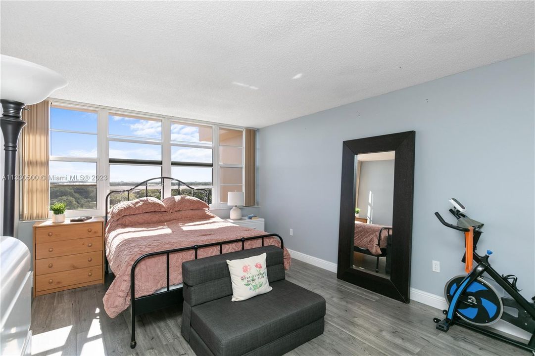 Vendido Recientemente: $219,921 (2 camas, 2 baños, 1120 Pies cuadrados)