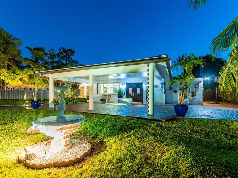 Recently Rented: $8,750 (4 beds, 5 baths, 2544 Square Feet)