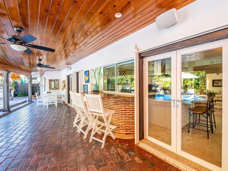Recently Rented: $8,750 (4 beds, 5 baths, 2544 Square Feet)