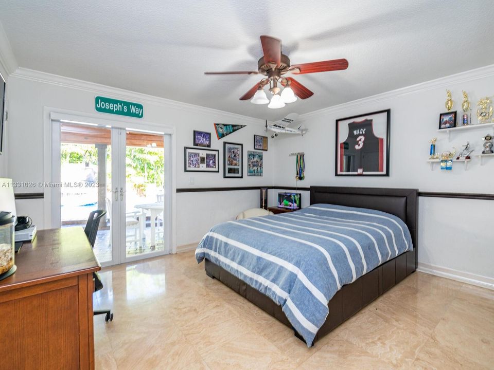 Recently Rented: $8,750 (4 beds, 5 baths, 2544 Square Feet)