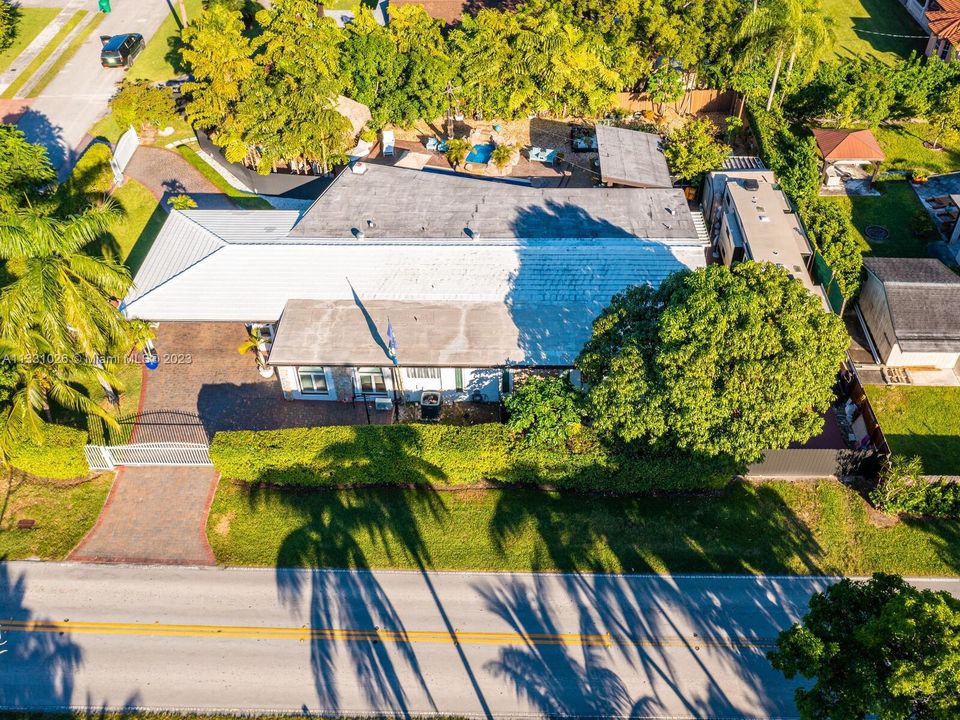 Recently Rented: $8,750 (4 beds, 5 baths, 2544 Square Feet)
