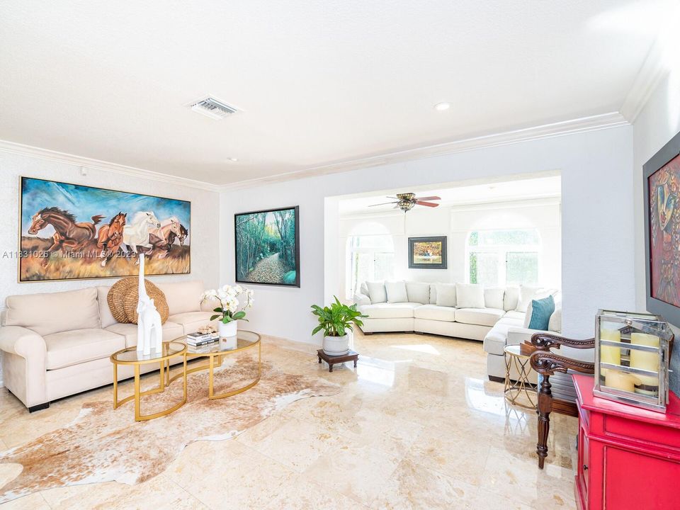 Recently Rented: $8,750 (4 beds, 5 baths, 2544 Square Feet)