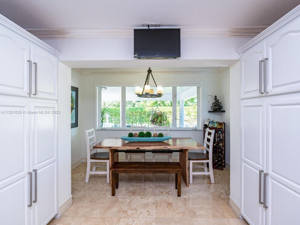 Recently Rented: $8,750 (4 beds, 5 baths, 2544 Square Feet)