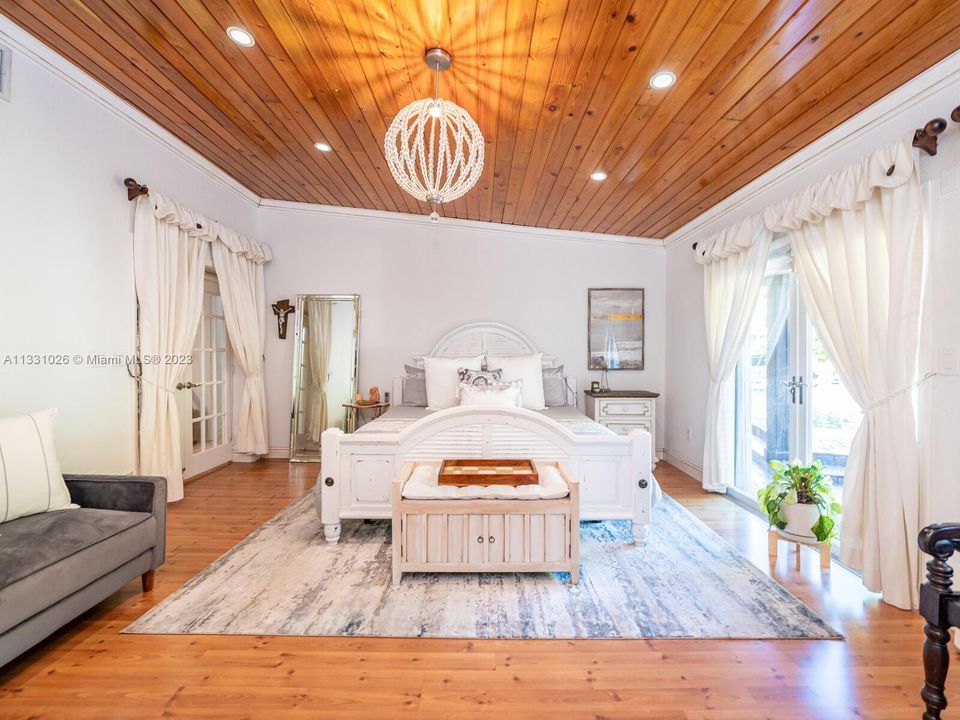 Recently Rented: $8,750 (4 beds, 5 baths, 2544 Square Feet)