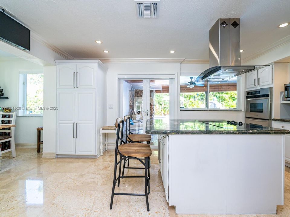 Recently Rented: $8,750 (4 beds, 5 baths, 2544 Square Feet)