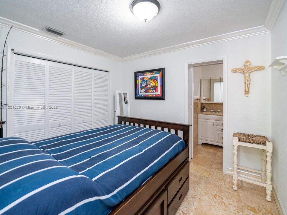 Recently Rented: $8,750 (4 beds, 5 baths, 2544 Square Feet)