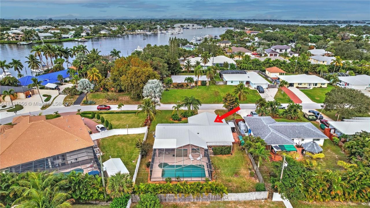 Recently Sold: $639,000 (3 beds, 2 baths, 1654 Square Feet)