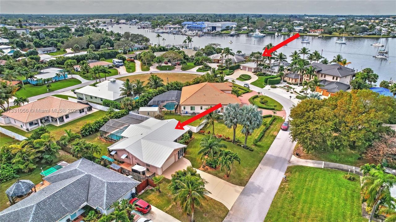 Recently Sold: $639,000 (3 beds, 2 baths, 1654 Square Feet)