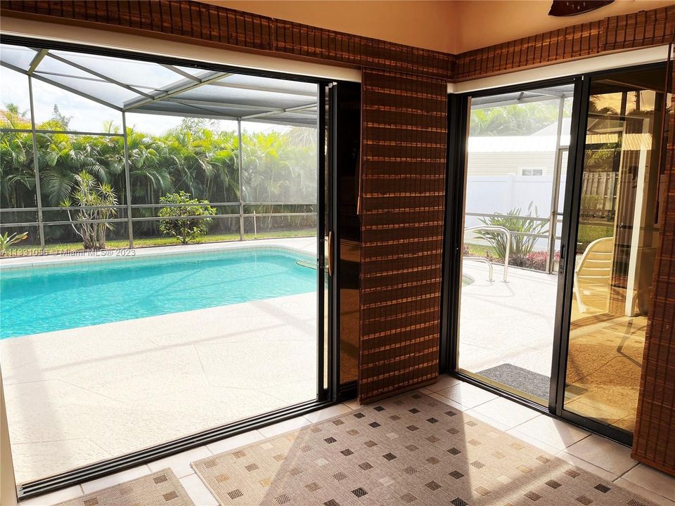 Recently Sold: $639,000 (3 beds, 2 baths, 1654 Square Feet)