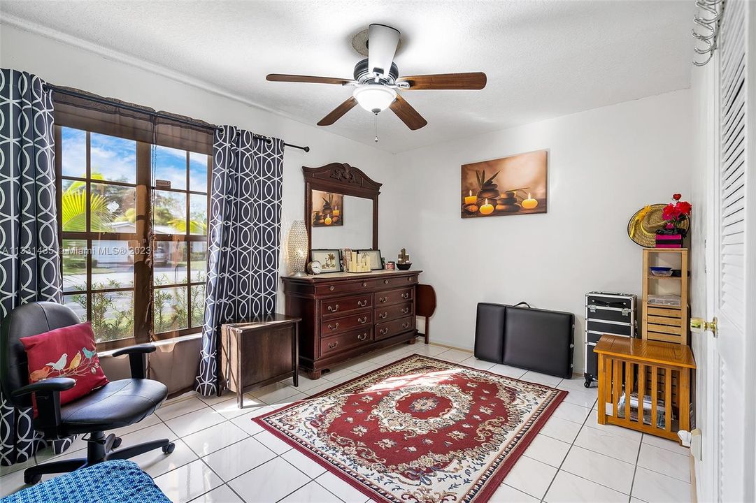 Recently Sold: $535,000 (3 beds, 2 baths, 1693 Square Feet)