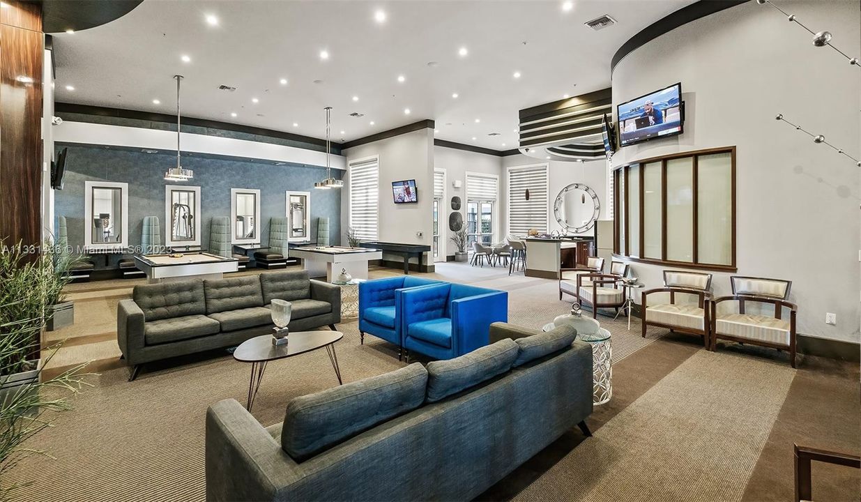 最近租的: $2,426 (2 贝兹, 2 浴室, 1059 平方英尺)