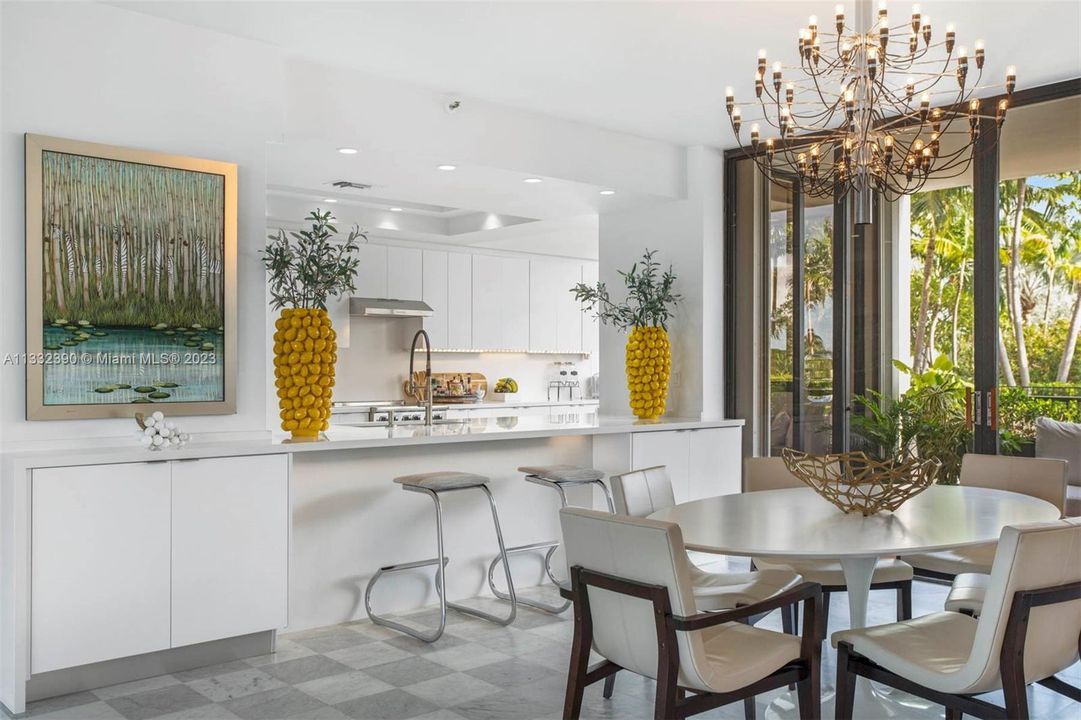 For Rent: $10,500 (2 beds, 2 baths, 1830 Square Feet)