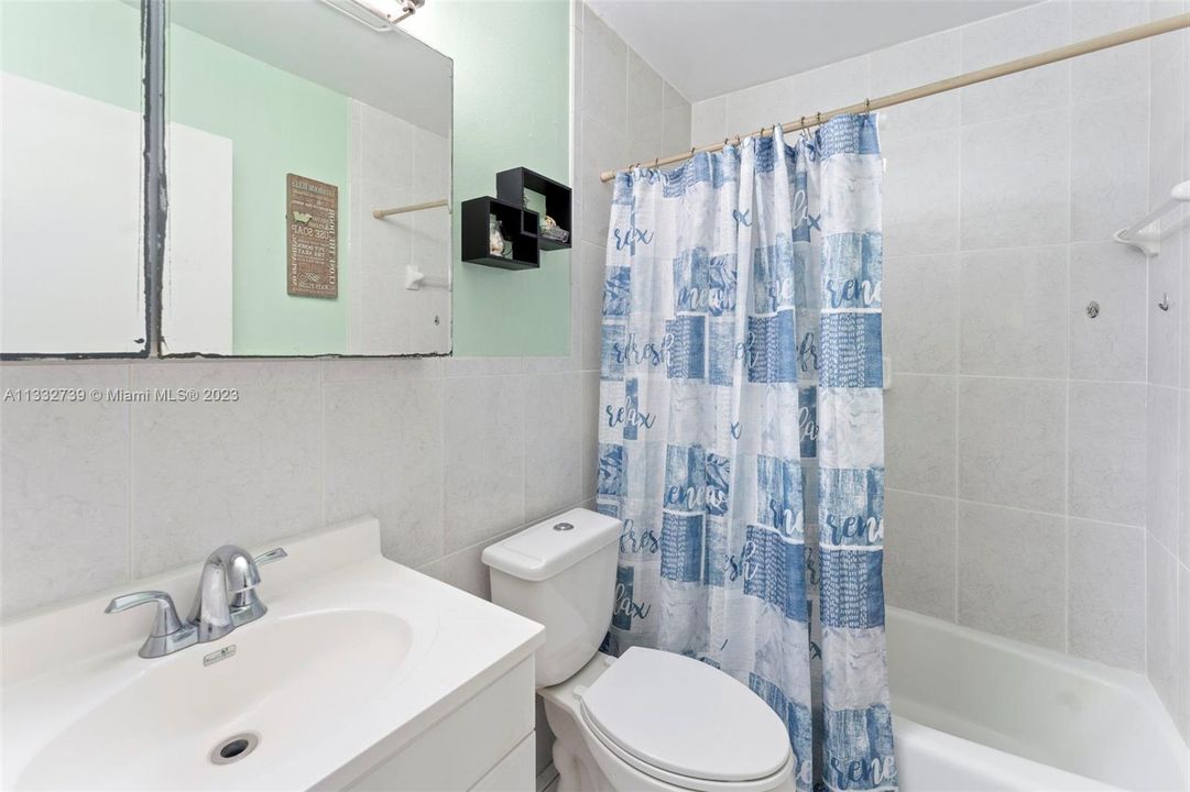 最近售出: $455,000 (3 贝兹, 2 浴室, 1623 平方英尺)