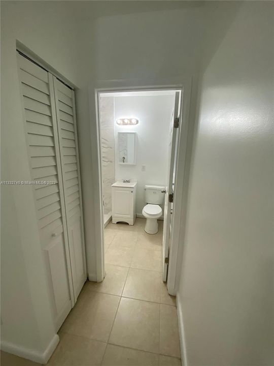 最近租的: $1,800 (1 贝兹, 1 浴室, 450 平方英尺)