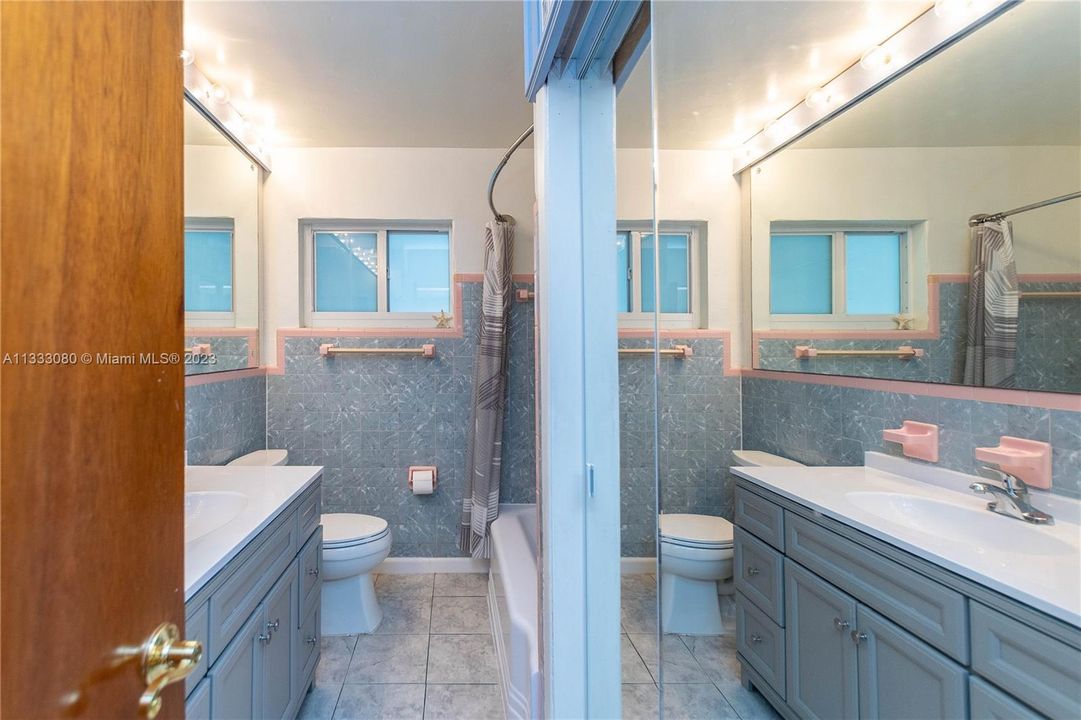 最近售出: $780,000 (3 贝兹, 2 浴室, 1442 平方英尺)