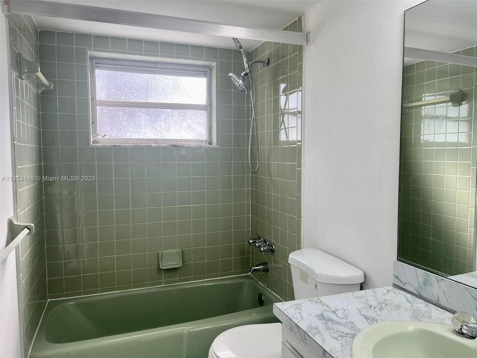 最近租的: $3,000 (3 贝兹, 2 浴室, 1844 平方英尺)