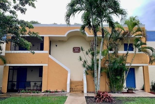 Recently Rented: $2,100 (2 beds, 2 baths, 946 Square Feet)