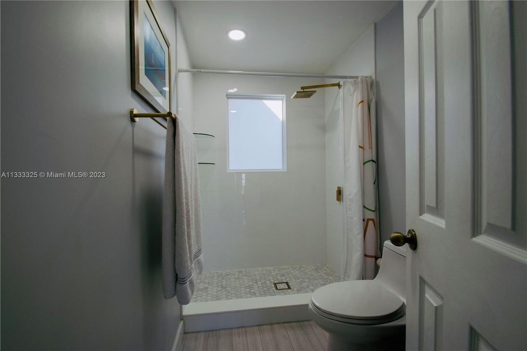 最近租的: $3,800 (2 贝兹, 2 浴室, 1080 平方英尺)