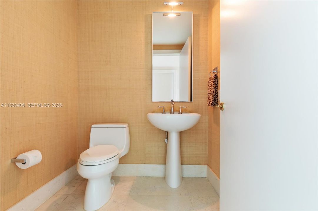 For Sale: $5,950,000 (3 beds, 3 baths, 3444 Square Feet)