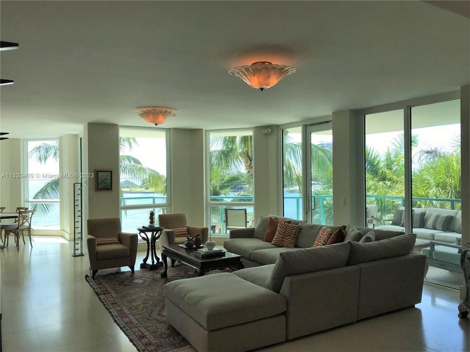 Living-room, beautiful water views