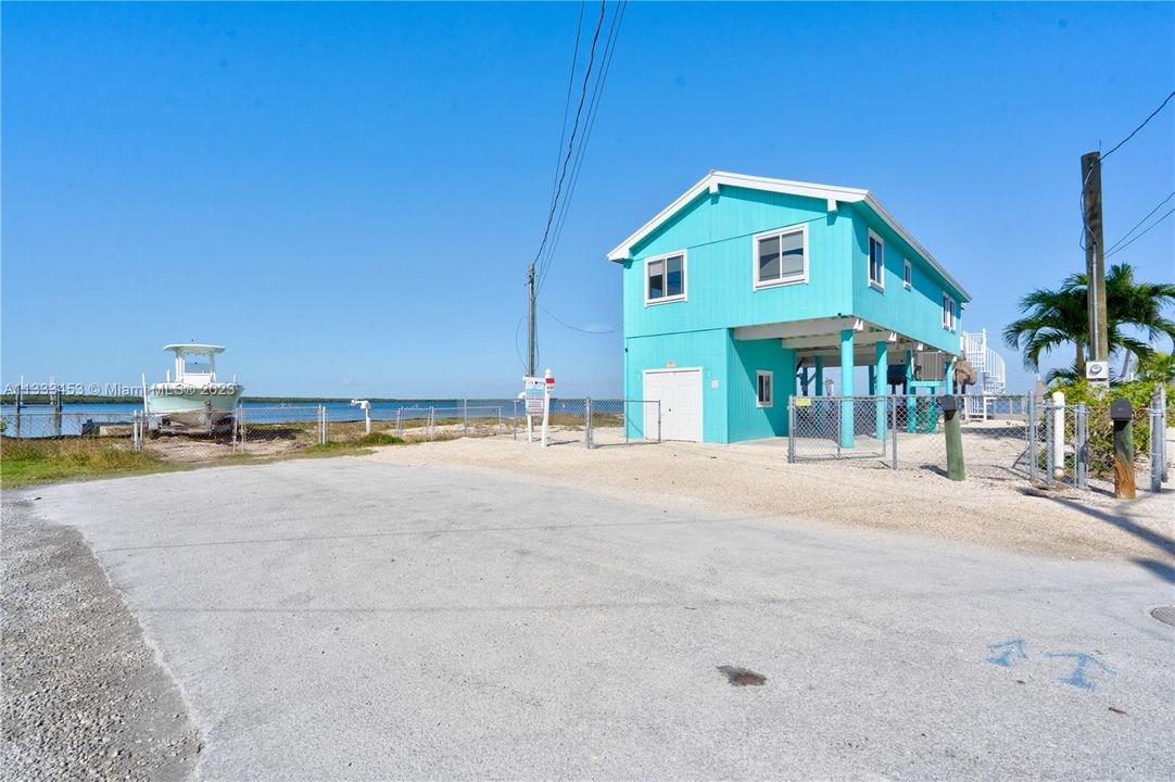Recently Sold: $1,599,000 (2 beds, 2 baths, 0 Square Feet)