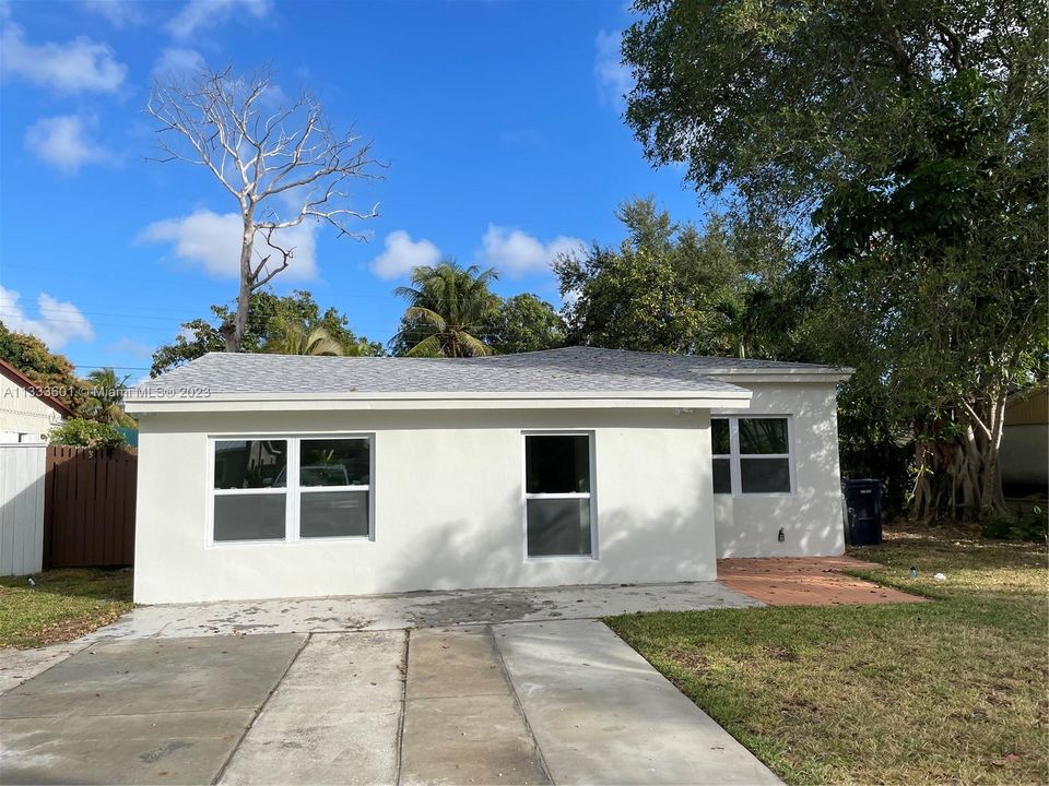 Recently Sold: $585,000 (3 beds, 2 baths, 1640 Square Feet)