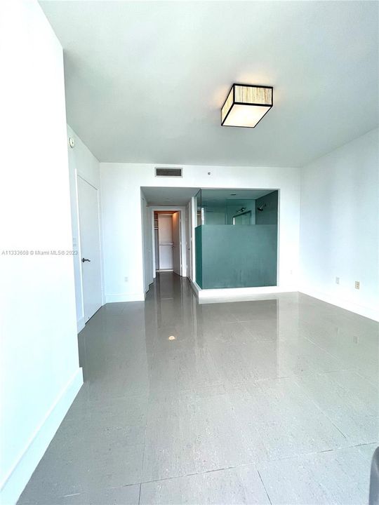 Recently Sold: $650,000 (2 beds, 2 baths, 1118 Square Feet)