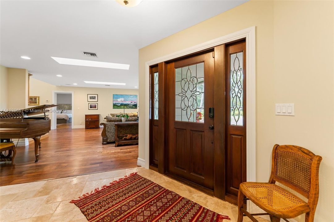 Recently Sold: $1,000,000 (3 beds, 2 baths, 2994 Square Feet)