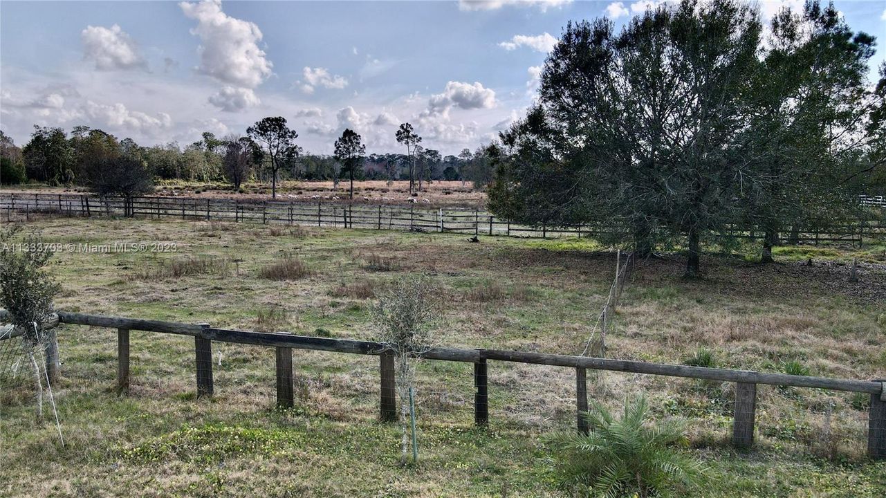 最近售出: $480,000 (4 贝兹, 3 浴室, 1984 平方英尺)