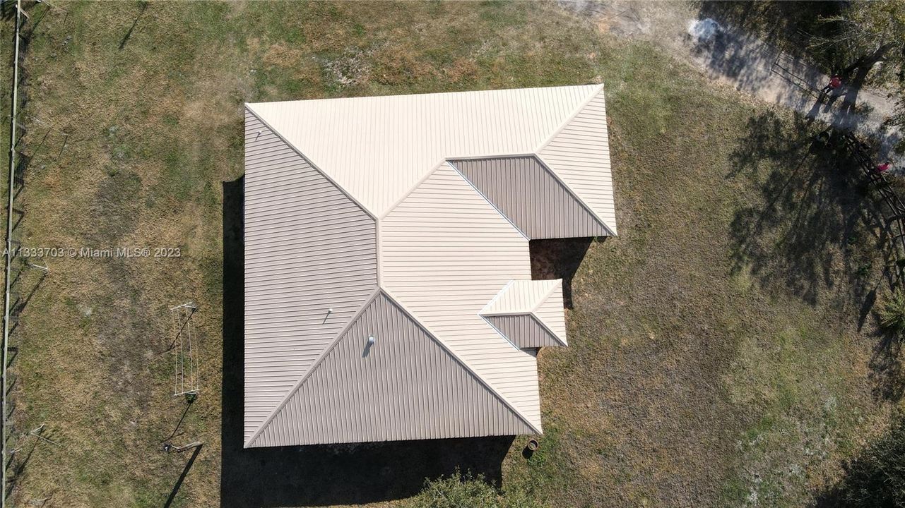 最近售出: $480,000 (4 贝兹, 3 浴室, 1984 平方英尺)