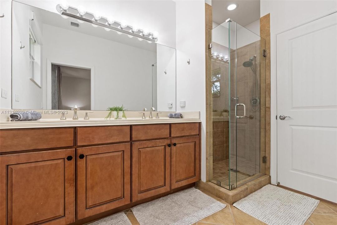 最近售出: $537,500 (3 贝兹, 3 浴室, 1770 平方英尺)