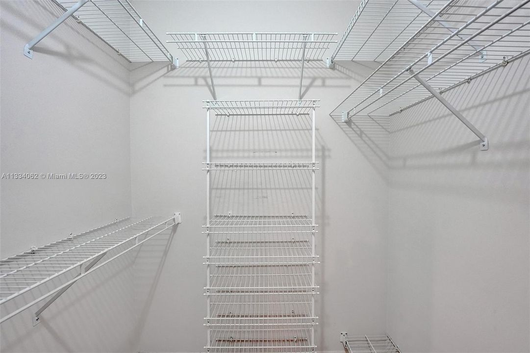 Vendido Recientemente: $200,000 (2 camas, 2 baños, 1230 Pies cuadrados)