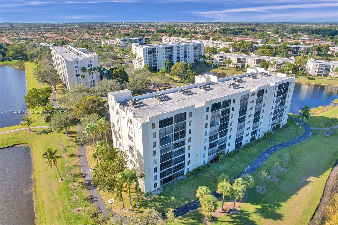 Vendido Recientemente: $200,000 (2 camas, 2 baños, 1230 Pies cuadrados)