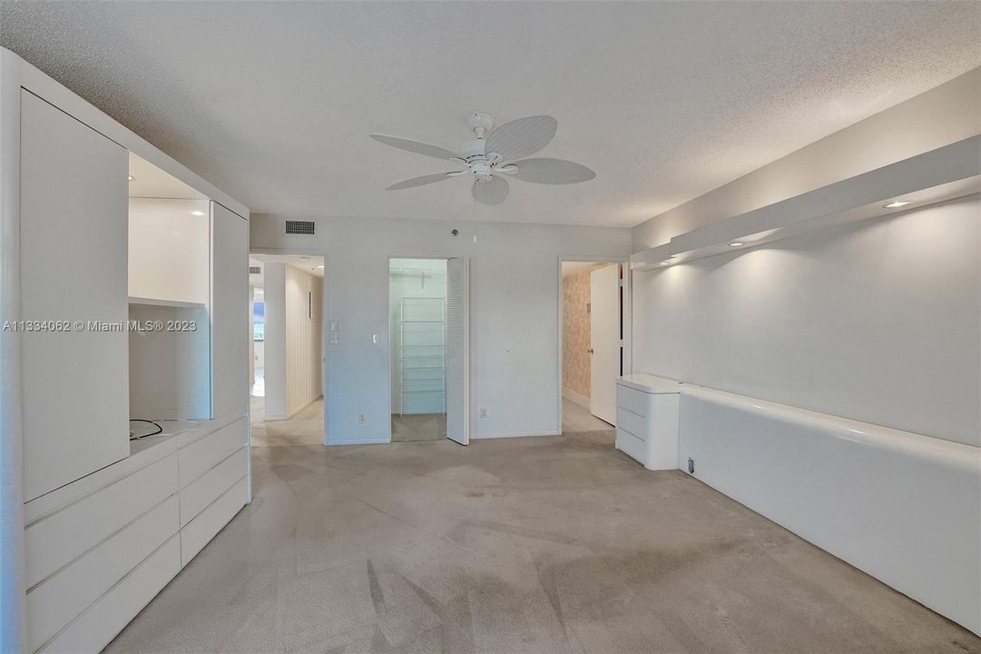Vendido Recientemente: $200,000 (2 camas, 2 baños, 1230 Pies cuadrados)