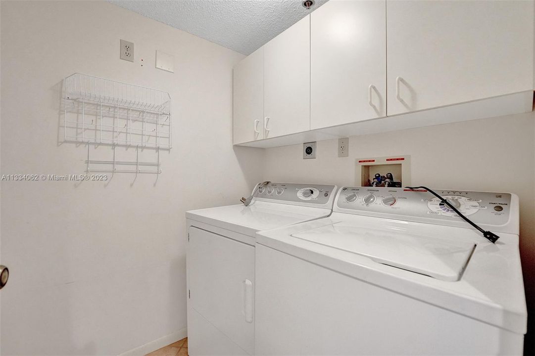 Vendido Recientemente: $200,000 (2 camas, 2 baños, 1230 Pies cuadrados)