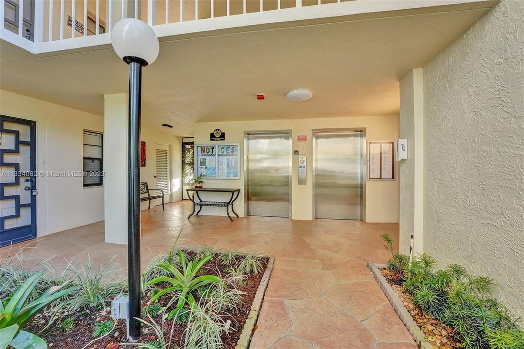 Vendido Recientemente: $200,000 (2 camas, 2 baños, 1230 Pies cuadrados)
